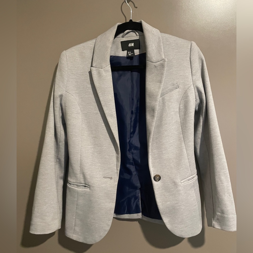 H&M women’s gray one button blazer size 6
